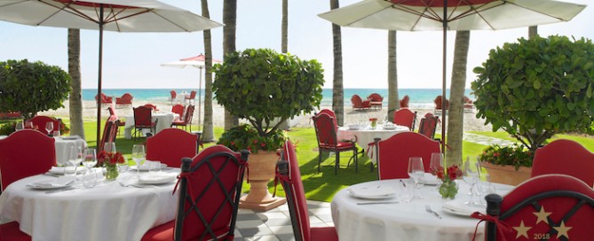 Outdoor dining setting at Acqualina