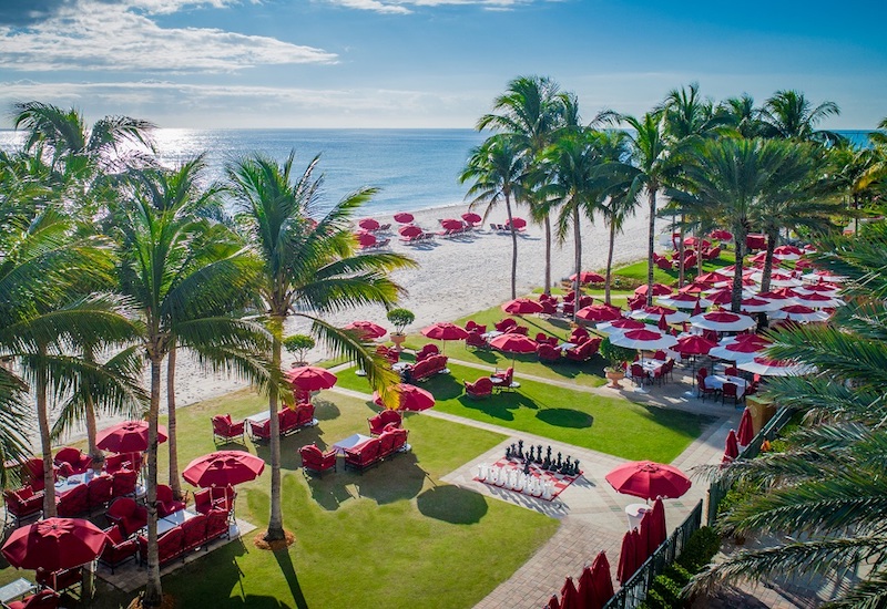 Acqualina Front Lawn